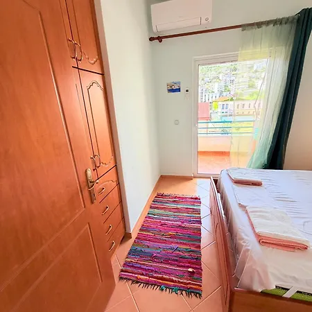 Apartment Port Limion *